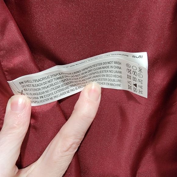 Forever 21 Maroon Fur Vest Sz Small - Picture 3 of 4